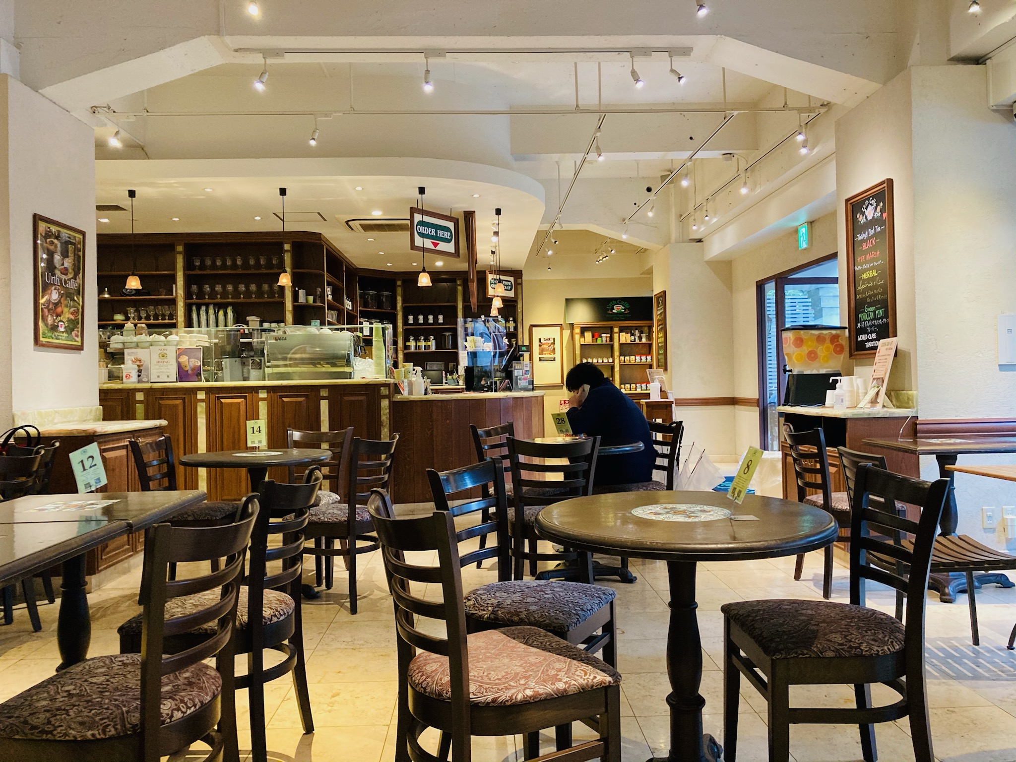 cafe2.jpg